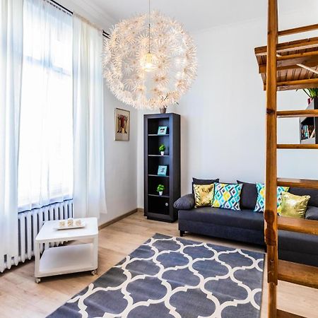 Apartmán Apartament Z Antresola Przy Rynku Vratislav Exteriér fotografie